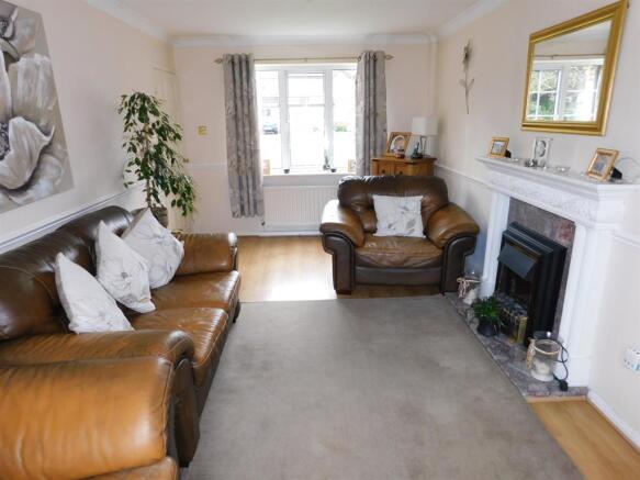 Lounge 2