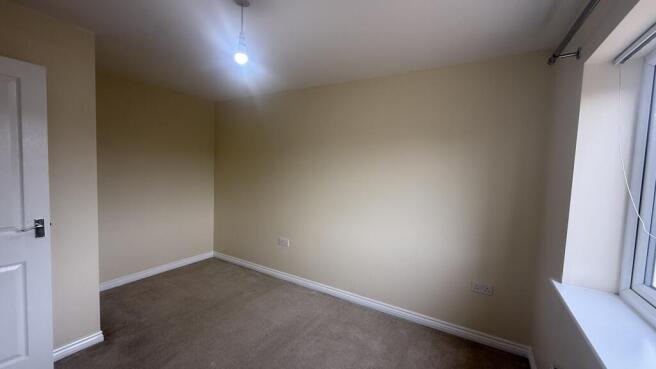 4 bed Detached to rent Image 11