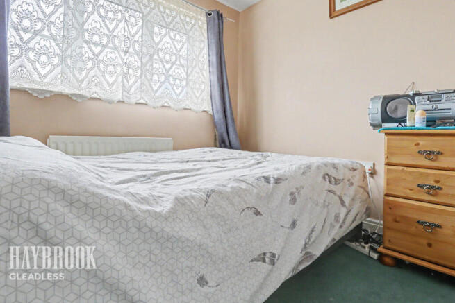 3 bed Semi-Detached for sale Image 8