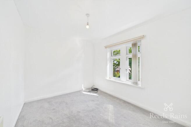 3 bed End of Terrace to rent Image 9