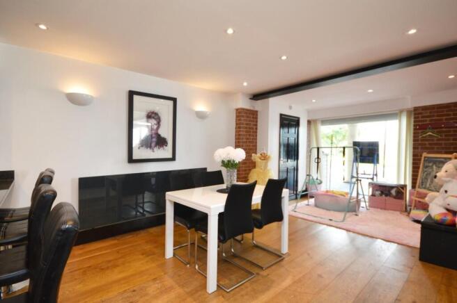 Kitchen/Dining Room