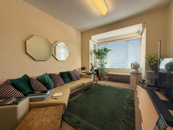 Living Room - 19a
