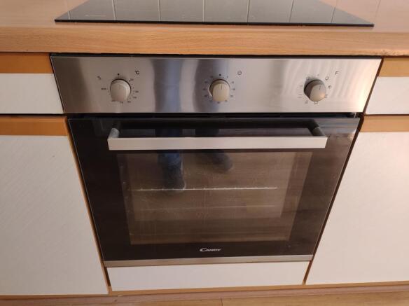 Oven