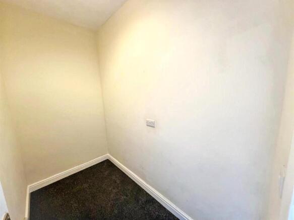2 bed Terraced for sale Image 8