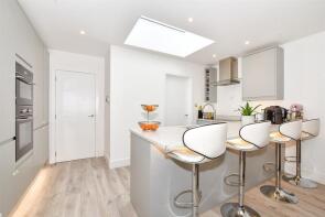 Flat 8, 16a, Church Street, Croydon CR0 1FZ