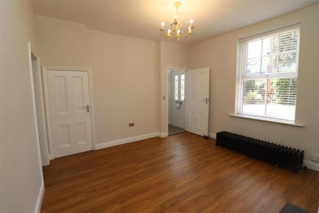 2 bed Terraced for sale Image 5