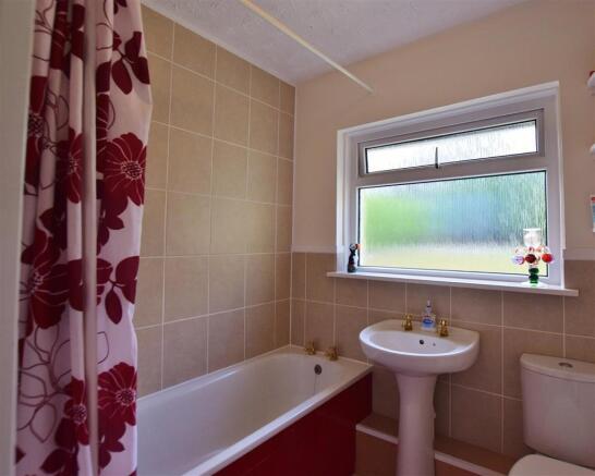 Bathroom.jpg