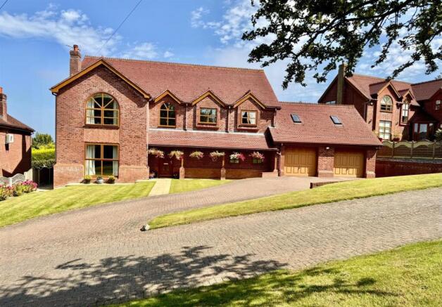 PHOTO-2025-08-13-14-35-40 (4).jpg