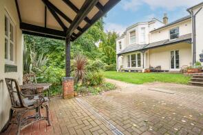 10, Lodge Drive, Weyhill, Andover SP11 0QJ