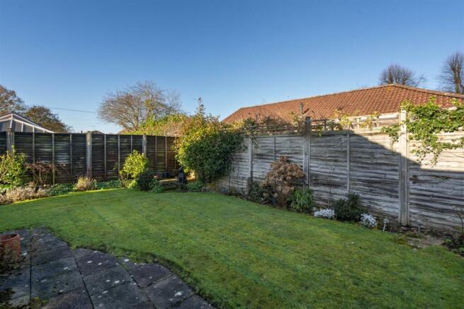1 Mollington Crescent, Shirley, B90 3RQ_5.jpg