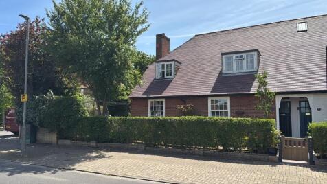 Parkstead Road,
Putney, SW15
