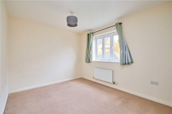 4 bed Detached for sale Image 9