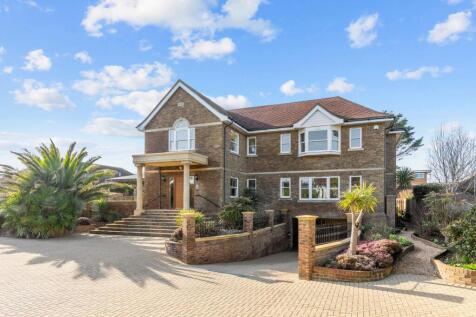 Sea Avenue, Rustington, BN16
