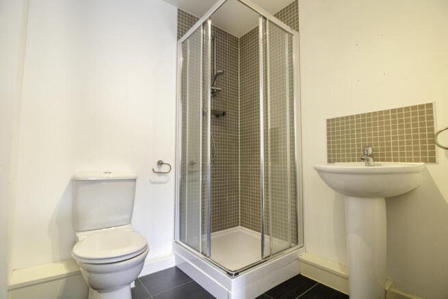2 bed Flat to rent Image 7