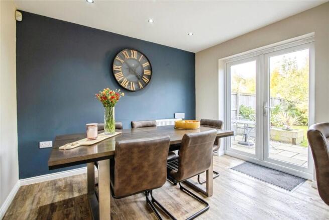 4 bed Detached for sale Image 9