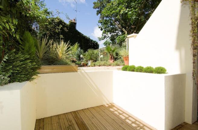 8091488-exterior5...