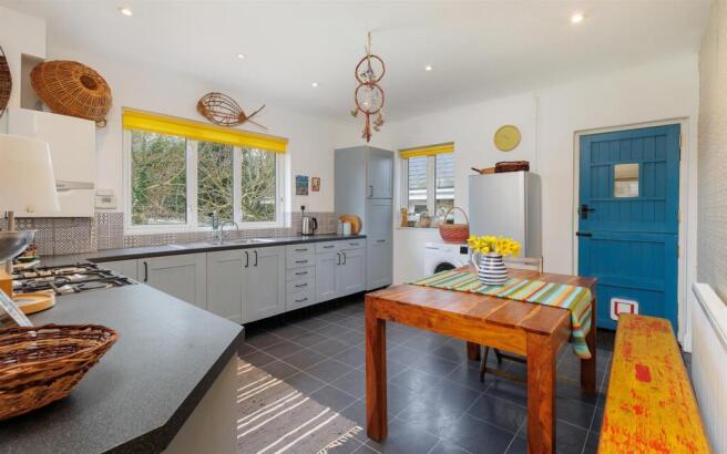 Kitchen/Breakfast Room