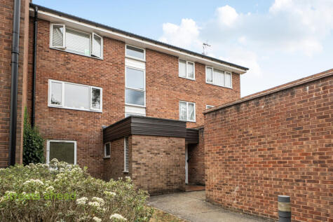 Inglewood, Pixton Way, Croydon, CR0