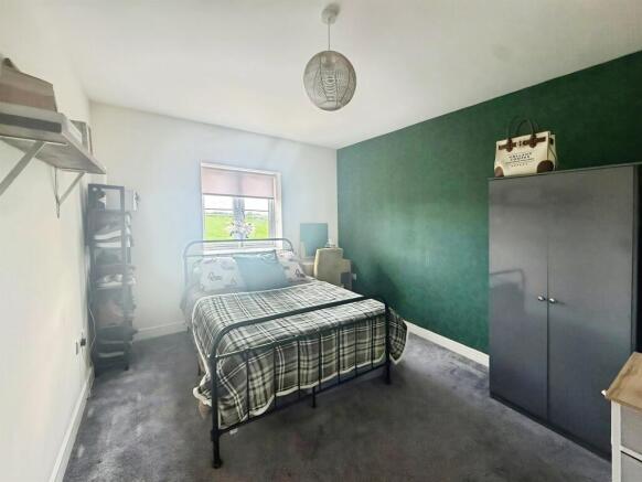 3 bed Detached for sale Image 10