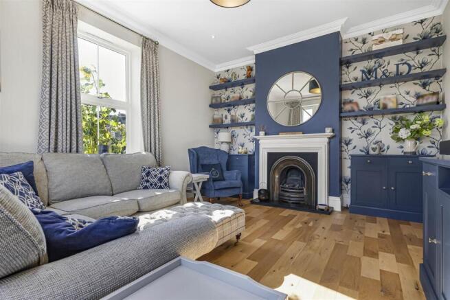 SITTING ROOM
