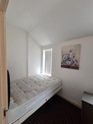 1 bed Flat to rent Image 4