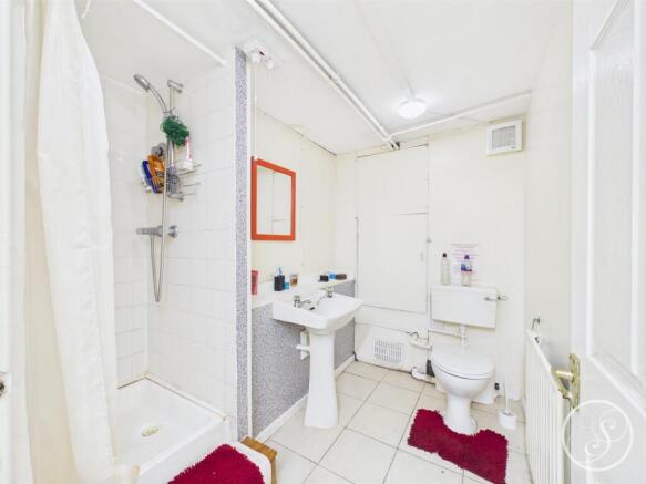 4 bed Terraced for sale Image 7