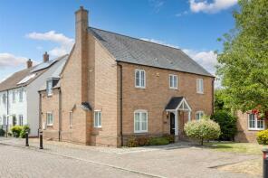 7, Willowherb Way, Hitchin SG5 4GS