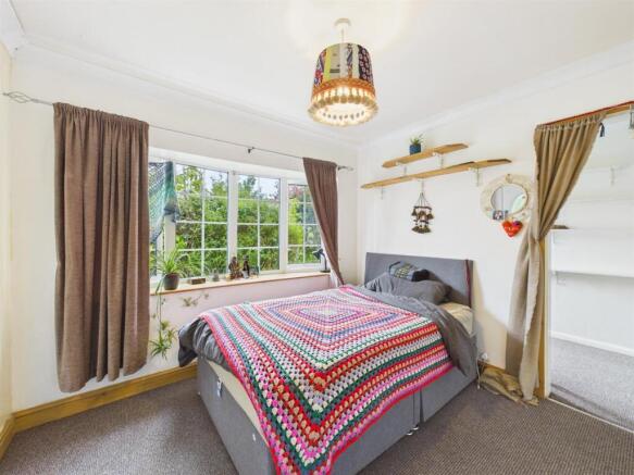 2 bed Semi-Detached Bungalow for sale Image 6