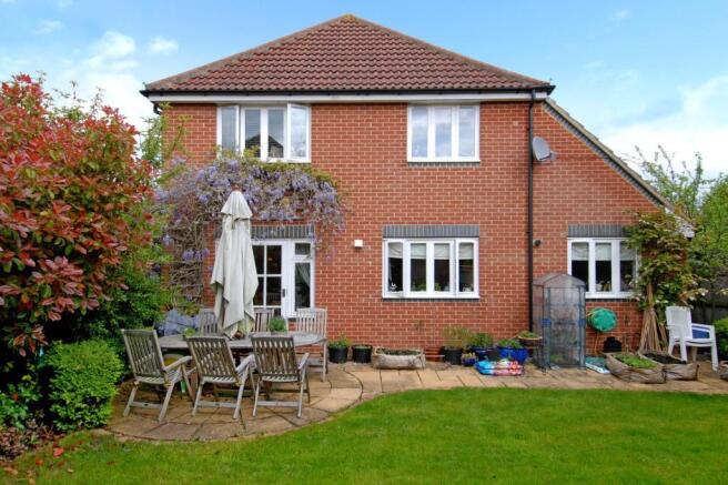 Rear Garden back to House
