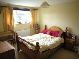 BEDROOM 1: