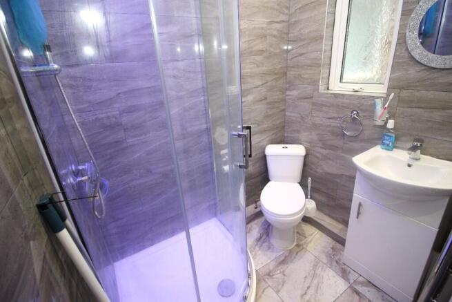 8 bed Terraced to rent Image 12