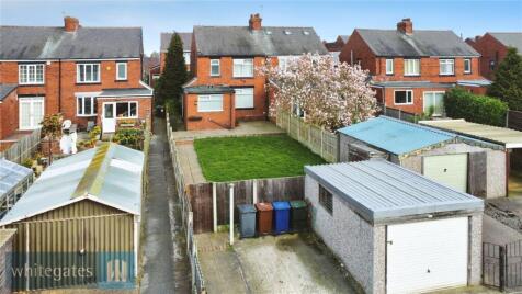 First Avenue, Royston, S71
