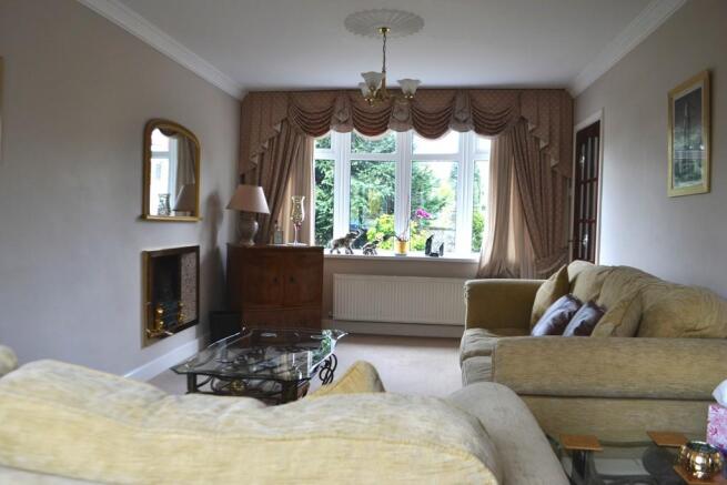 Lounge S66 1AE