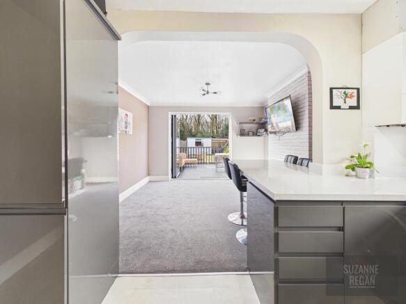 CAM05192G0-PR0249-STILL017