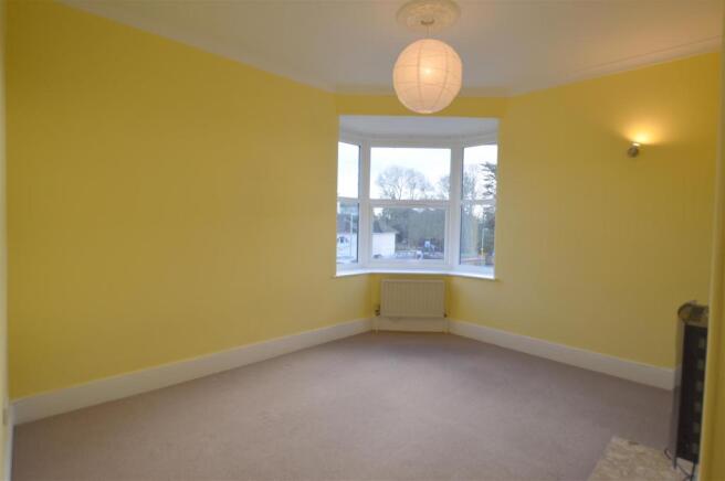 1 West Grove Road - Living Room.jpg