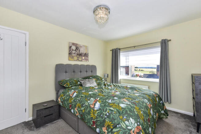 3 bed Semi-Detached for sale Image 12