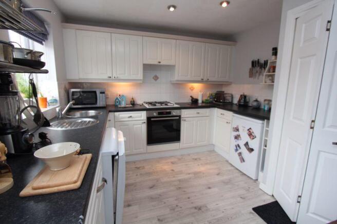 Kitchen/Dining...