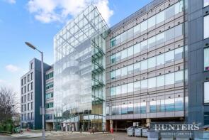 Flat 159, Apt Parkview, Great West Road, Brentford TW8 9GU