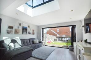 4, Hellen Way, Watford WD19 6HW