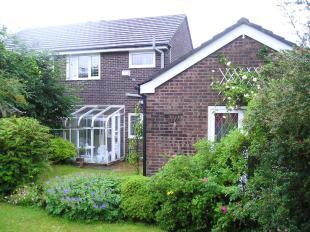 Outside [Rear]