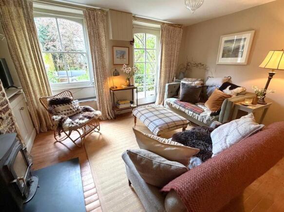 sitting room.jpg