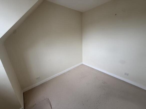 2 bed Apartment to rent Image 11