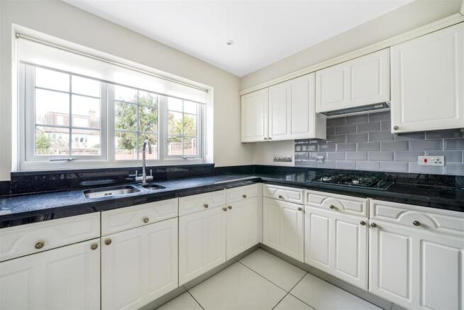 Kitchen:
