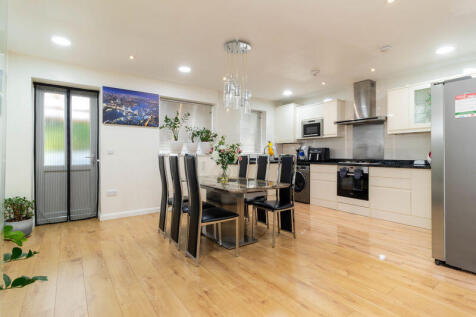 Croydon Road, Caterham