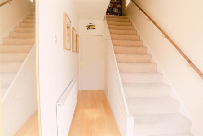 3. Entrance Hall.jpg