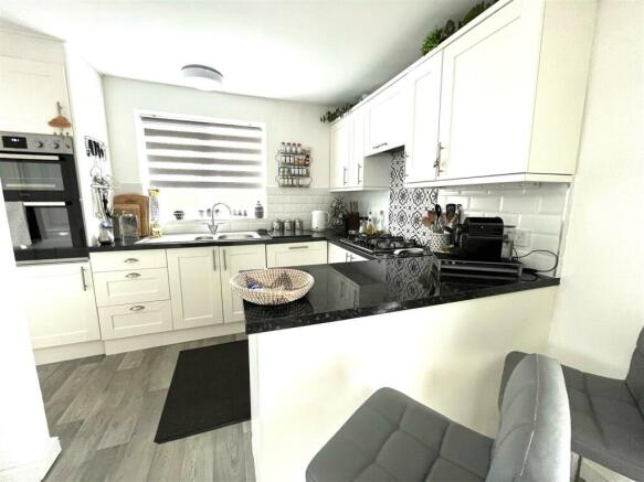 56 hardie avenue (5).jpeg