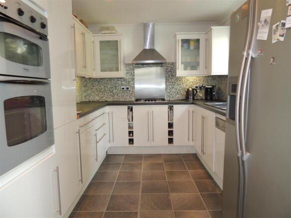 facproperties.co.uk-estate-agent-estate-agents-par