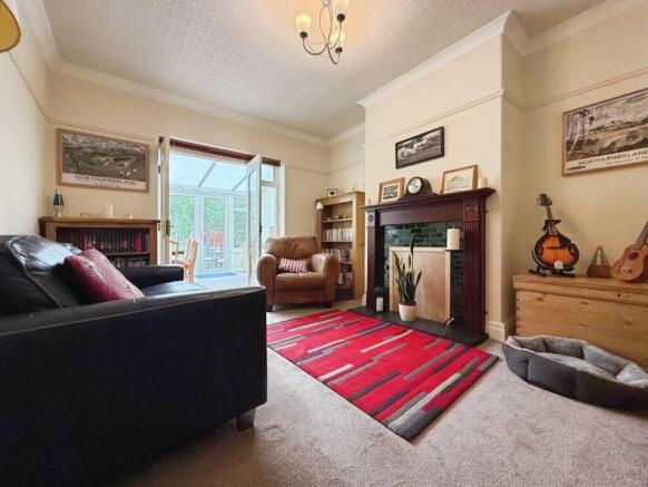 pbox-living_room-326582.jpg