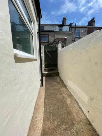 WhatsApp Image 2021-06-17 at 15.17.20 (1).jpeg