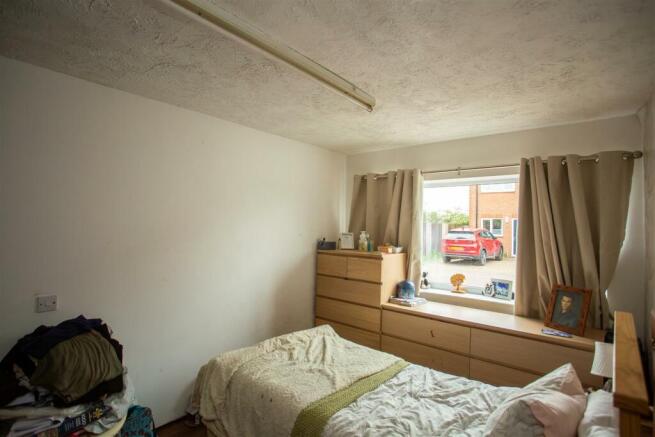 08 - 5 Meadow View, NG9 8BU.jpg